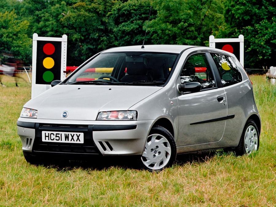  Fiat Punto 3-Door 1999 года  (UK) (фото 4 из 9)